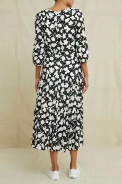 Cassa Ecovero Dress - Vista Floral -AMOUR VERT Sales 7541CassaVista 0293 web f8949d34 51a7 465a 8101 edce6dda9b8f