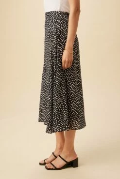 Blaze Ecovero Skirt - Italia -AMOUR VERT Sales 7969 Blaze Viscose Italia 2