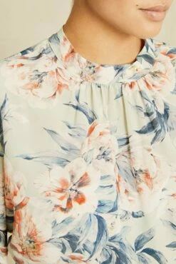 Endora Washable Silk Blouse - Paulette Floral -AMOUR VERT Sales 9603 Endora Paulette Print 12959 web 882a69ae 9b25 4d37 a222 8b369fd3eec5