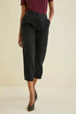 Parnel Silk Pants -AMOUR VERT Sales 9622 Parnel Black 2577 web 065e6b2e e474 4ca1 ae10 795016f98bc4