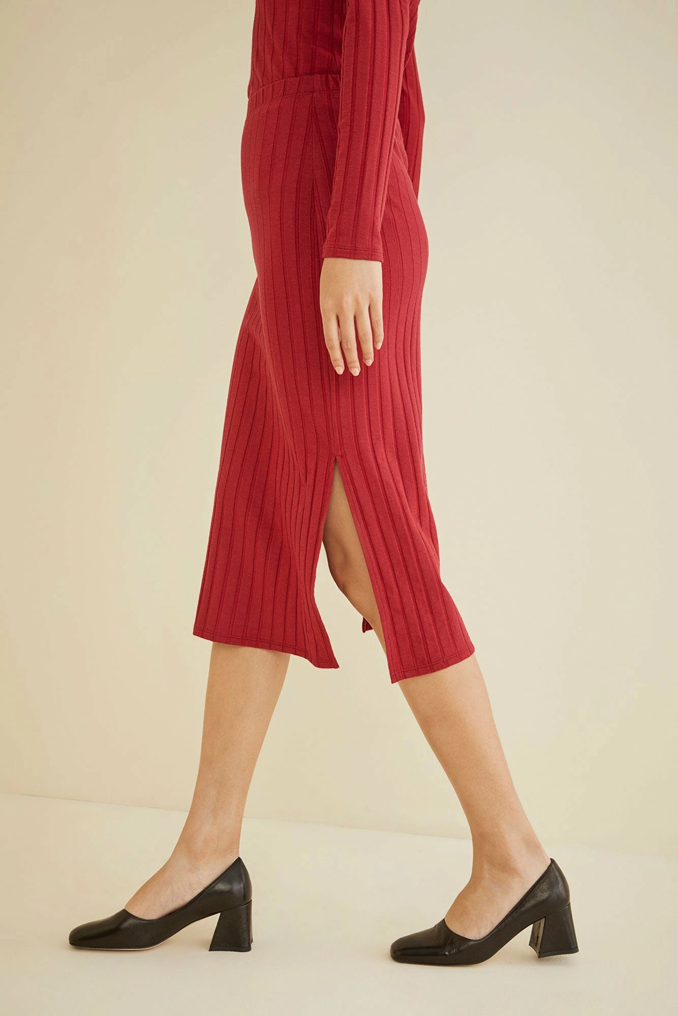 Essie Skirt 5 Essie Skirt - Image 3