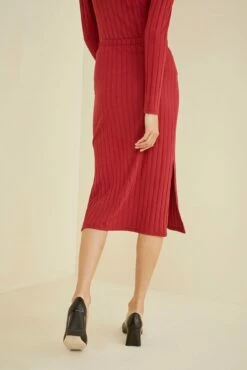 Essie Skirt 9 Essie Skirt -AMOUR VERT Sales 9627 Essie Rouge Red 1409 web