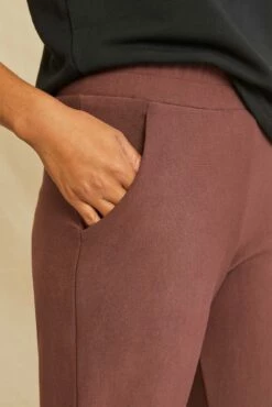 Skylar Luxe Fleece Joggers - Mocha -AMOUR VERT Sales 9647 Skylar Luxe Mocha 2228 web e4358fb3 7b10 40e3 b6e0 c1548cebaabd