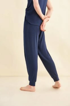 Skylar Dream Rib Joggers - Ocean 10 Skylar Dream Rib Joggers - Ocean -AMOUR VERT Sales 9687 Skylar Dream Rib Navy 1176 web 2f2b2065 39fb 472d 8877 23dc8c08764b