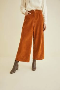 Edie Corduroy Pants - ReAmour -AMOUR VERT Sales 9783 Edie Cord Mustard 2764 web 8a31714c 240d 4733 965f 88c1ba497744