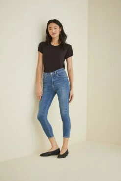 AMOUR VERT Sales 29 AGOLDE Exclusive Sophie Crop