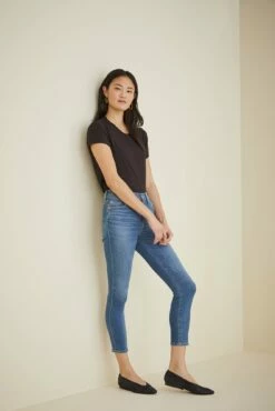AGOLDE Exclusive Sophie Crop -AMOUR VERT Sales AGOLDE Sophie Skinny Crop Kindred 0076 web