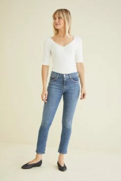 AMOUR VERT Sales 17 AGOLDE Toni Mid Rise Straight Jean