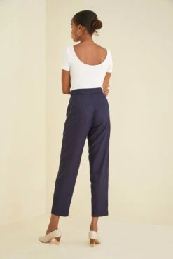 Dava Silk Noil Pants - Navy - ReAmour 17 Dava Silk Noil Pants - Navy - ReAmour -AMOUR VERT Sales Dava Pant 2404 web 610a527a f7fa 4364 9dc7 385dccdd377d