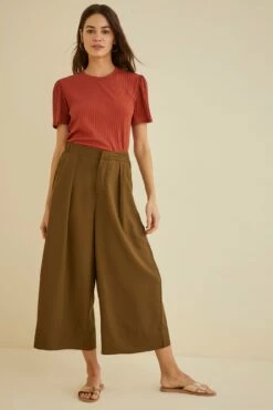 Kowtow Pleat Pants - Khaki -AMOUR VERT Sales KOWTOW Pleat Pants Exclusive Khaki 1289 web c14f196b 6fd7 4a21 aba7 b4204a902833