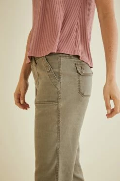 Dayla Cargo Pants -AMOUR VERT Sales Level 99 Dayla Cargo Sage 1126 web