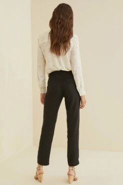 Oralie Pants - ReAmour -AMOUR VERT Sales Oralie Black 1564 web 1f3f3b63 35ab 4602 b354 66d0654d4e9e