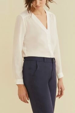 Oralie Pants - ReAmour -AMOUR VERT Sales Oralie Navy 5050 web 2c711e6a d253 48e9 924a 008a25c3fe15