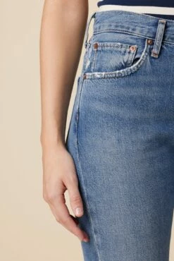 AGOLDE Riley High Rise Straight Crop Jean - Collective -AMOUR VERT Sales Riley Collective 5 2f256c03 14aa 4218 93c5 25fe5f99bb92